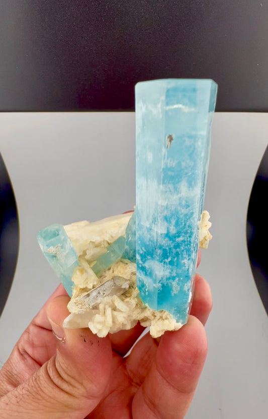 Sky blue aquamarine crystals on feldspar from Afghanistan
Aquamarine crystal cluster specimen, 94 grams, self standing