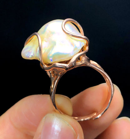 Handmade pearl ring Italy unique organic pearl shape
Baroque pearl ring showing natural luster detail
