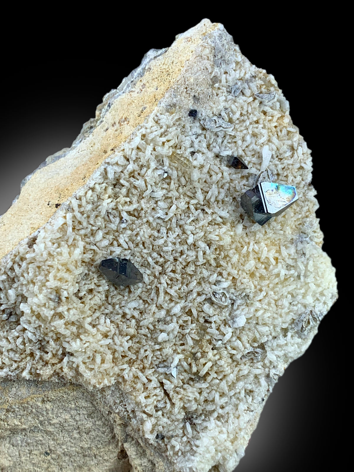 Terminated points across anatase crystal cluster
Full profile of anatase crystals on natural matrix