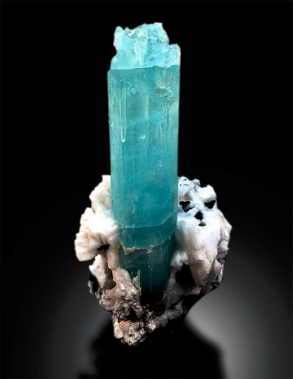 Top view of 573 gram aquamarine specimen
Aquamarine crystal with scale reference for size