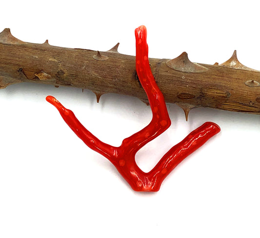 Tree shape Mediterranean red coral, not dyed, 9.75 CT
Natural shape red coral branch for jewelry making