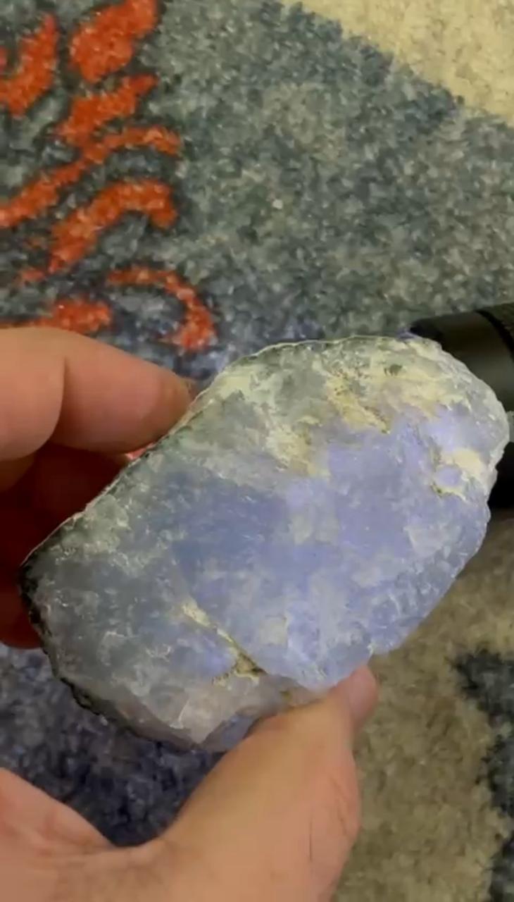 Rough stones minerals crystals decoration pieces