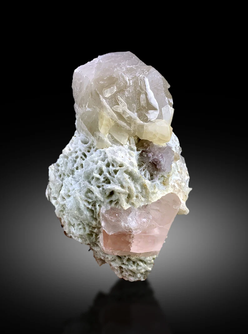untreated morganite crystal specimen
display quality morganite mineral