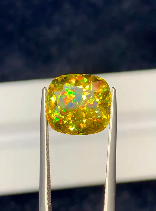 Presenting 6.80 cts Natural Top AAA Fire Sphene Gemstone