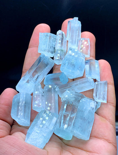 gem-quality aquamarine crystal parcel from Pakistan
raw aquamarine crystal cluster with natural blue color