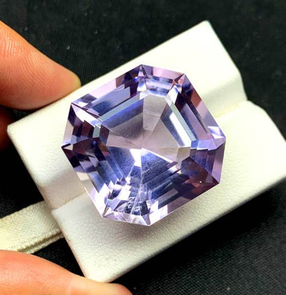 high quality purple amethyst collector stone
amethyst gemstone for statement jewelry