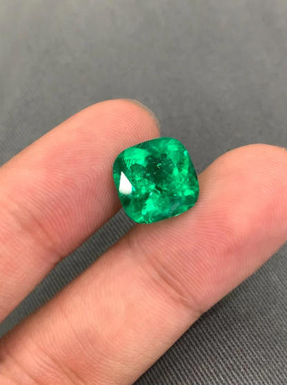 Colombian Square Cushion Cut Natural Emerald, Perfect Brilliant Square Shape Colombia Emerald Gemstone , Emerald Jewellery , 5.90 Carats