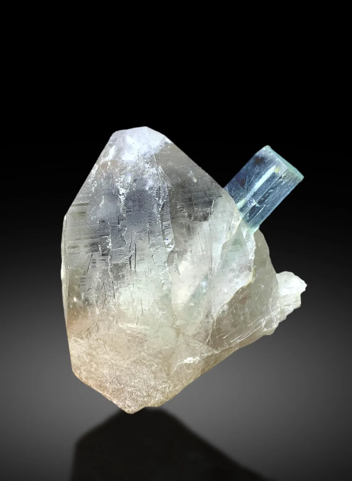 Transparent Blue Aquamarine on Quartz from Pakistan - 39 gram