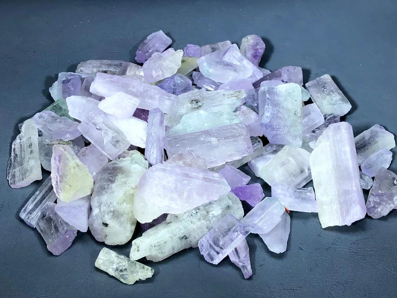 Bicolor Kunzite Crystal Parcel: Rough Gemstone Lot from Afghanistan (615 gram)