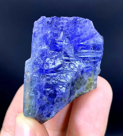 Natural Blue Tanzanite Crystal: Raw Gemstone Mineral from Tanzania (35 gram)