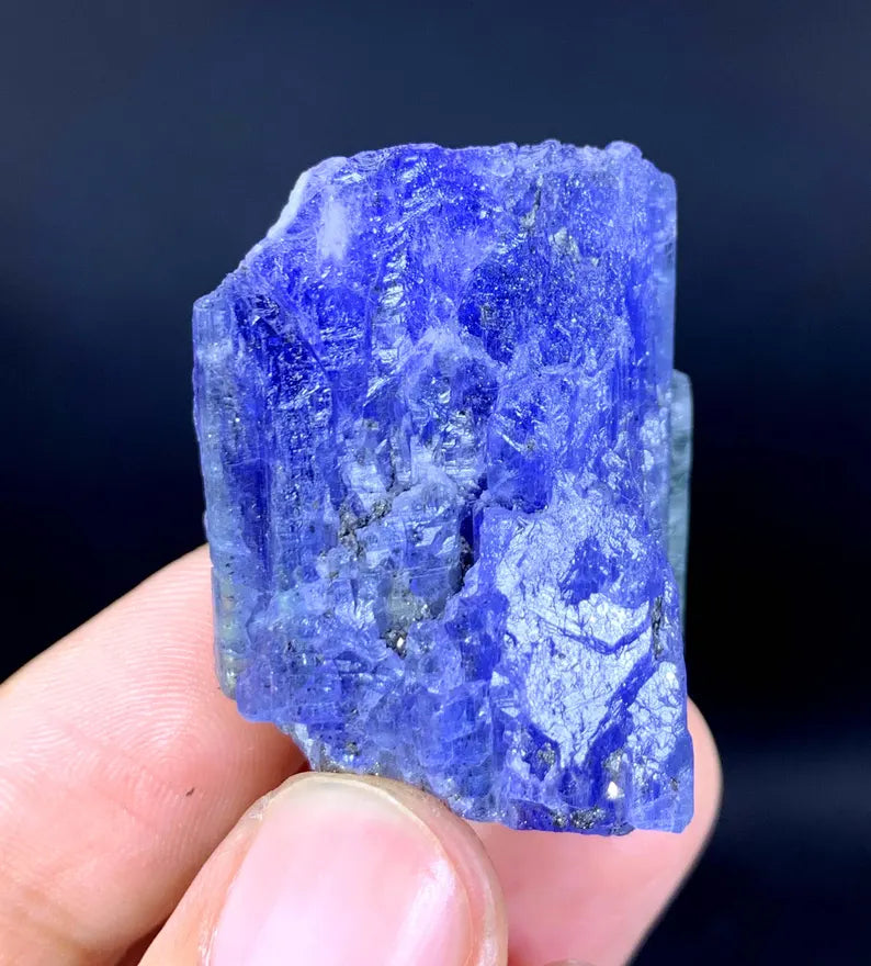 Natural Blue Tanzanite Crystal: Raw Gemstone Mineral from Tanzania (35 gram)