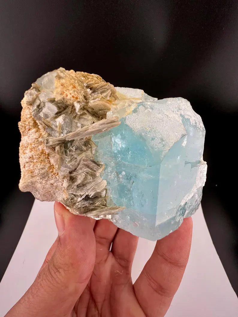 Blue Aquamarine Crystal with Mica from Skardu Pakistan - 442 Grams