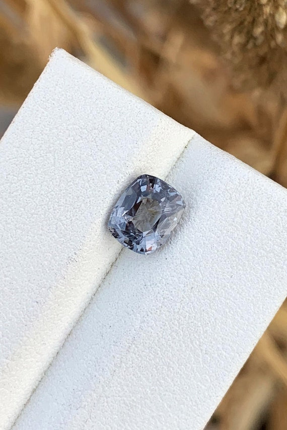 natural spinel ring stone
untreated grey spinel
loose grey gemstone for ring