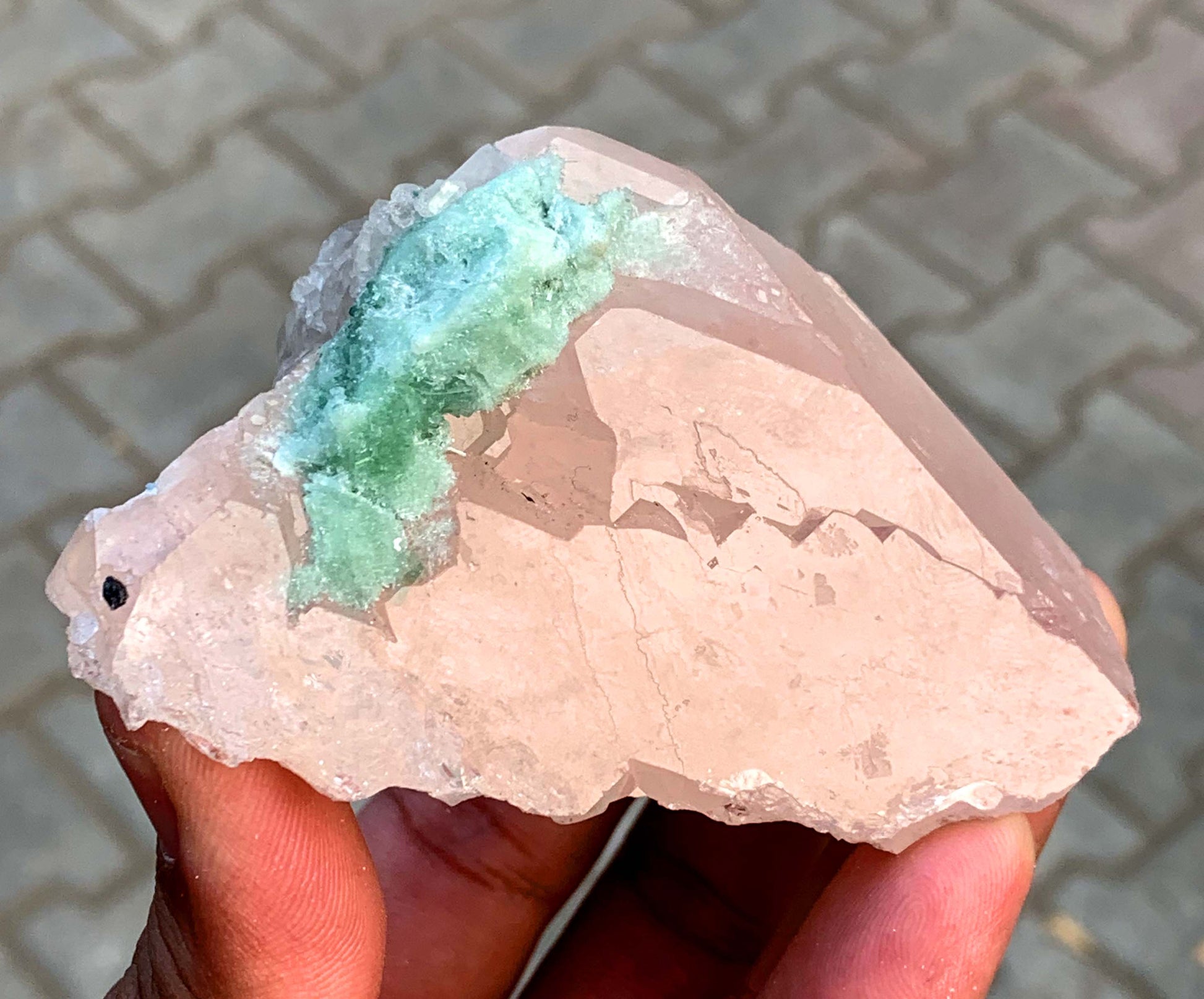 morganite crystal meaning
morganite heart chakra stone