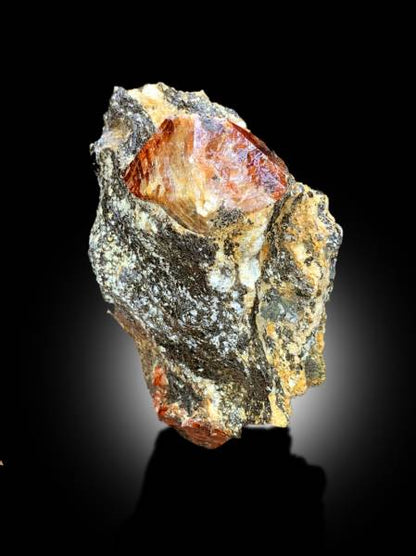 zircon specimen 128x102 mm display stone
natural red zircon collector mineral