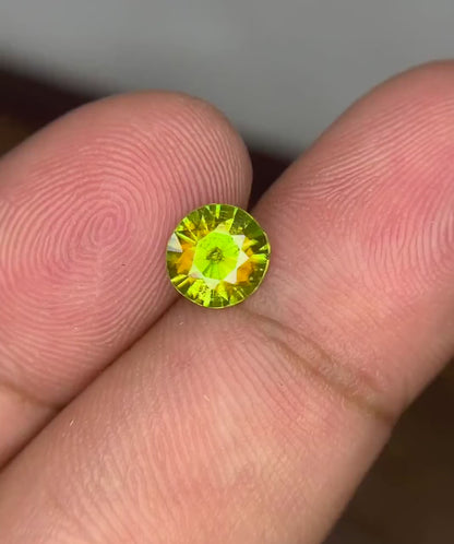 Full Fire Titanite Sphene Gemstone, Octagon Cut Faceted Sphene Cut Stone, Sphene Gemstone for Ring - 0.90 CT