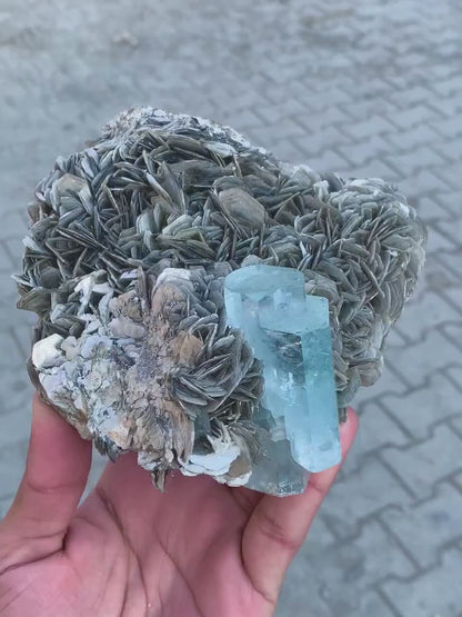 Natural Sky Blue Color Transparent Aquamarine Crystals with Muscovite Mica, Aquamarine Specimen, Raw Mineral, Fine Minerals - 1006 gram