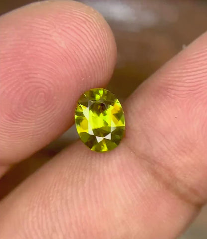 Oval Cut Titanite Sphene Gemstone, Fire Sphene, Loose Gemstone, Sphene Faceted Cut Stone - 1.00 CT