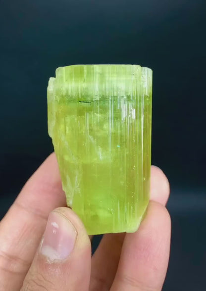 Natural Yellow Color Heliodor var Beryl Crystal, Raw Mineral, Heliodor Crystal from Skardu Pakistan - 82 gram