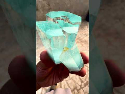 Aquamarine crystal from Pakistan, 166 gram