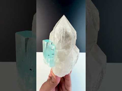 Aquamarine with Quartz from Pakistan, 688 gram