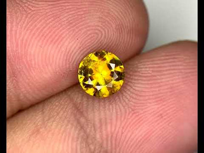 Natural Sphene Gemstone with Full Fire, Sphene var Titanite Stone, 1 ct