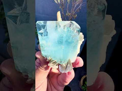 Aquamarine crystal with Mica from Pakistan, 114 gram