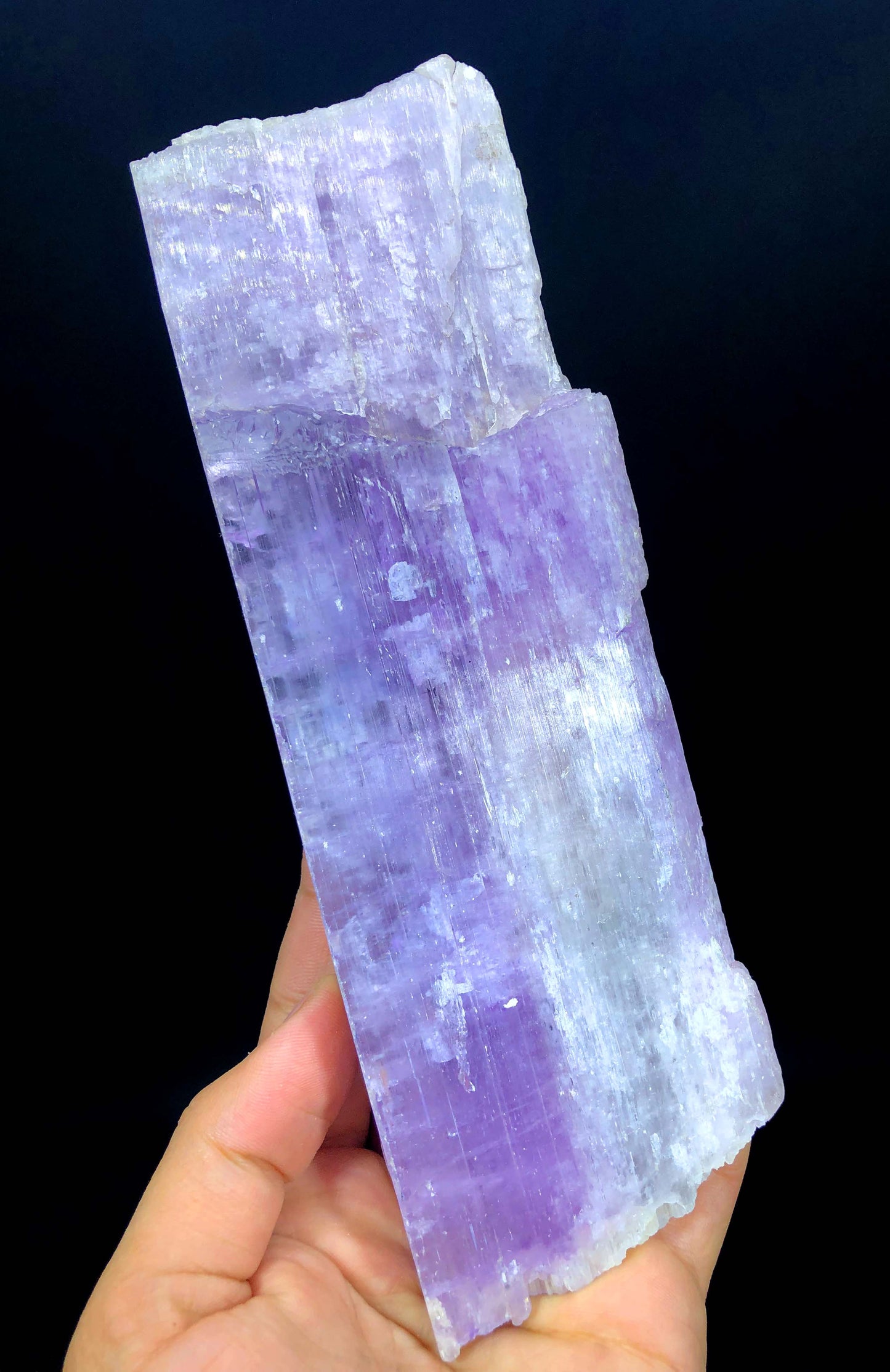 collector grade kunzite specimen
raw kunzite crystal from Afghanistan