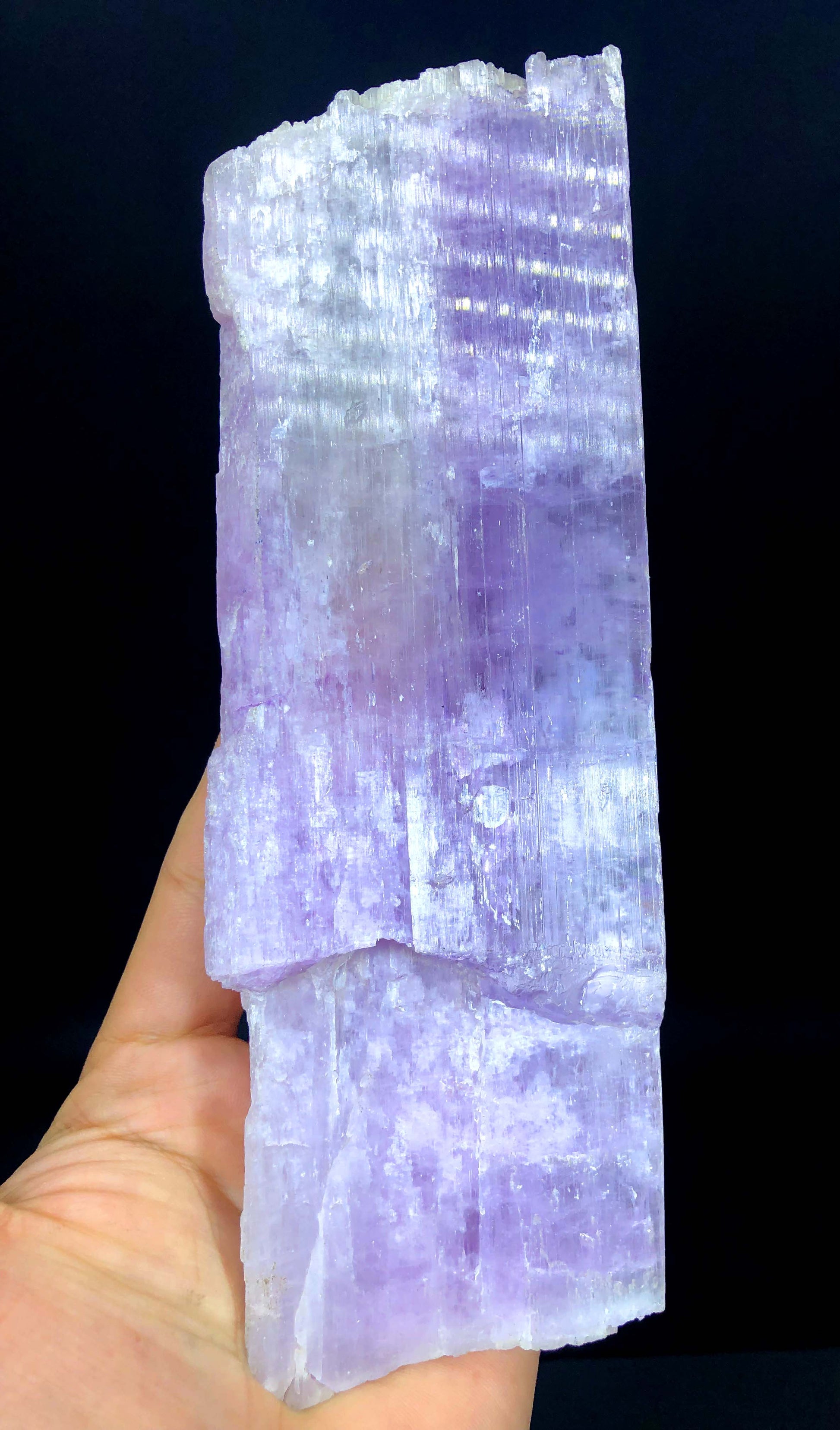 raw gemstone specimen kunzite
large natural kunzite crystal