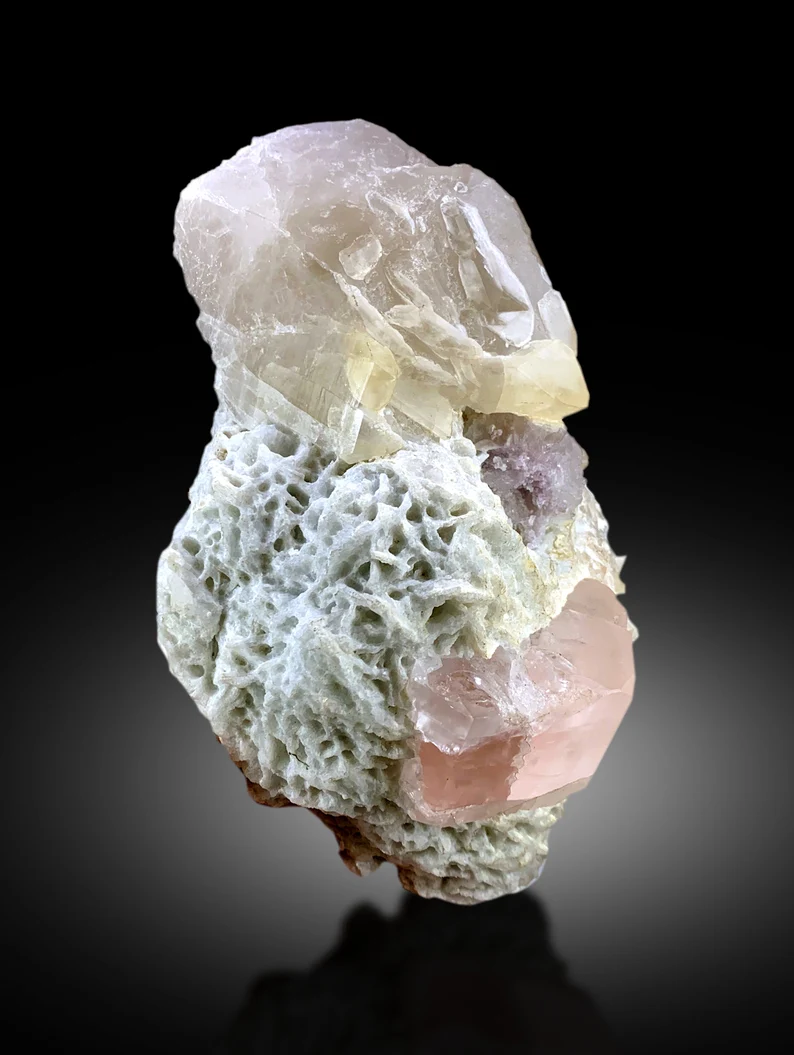 self standing morganite specimen
raw pink morganite crystal from Afghanistan