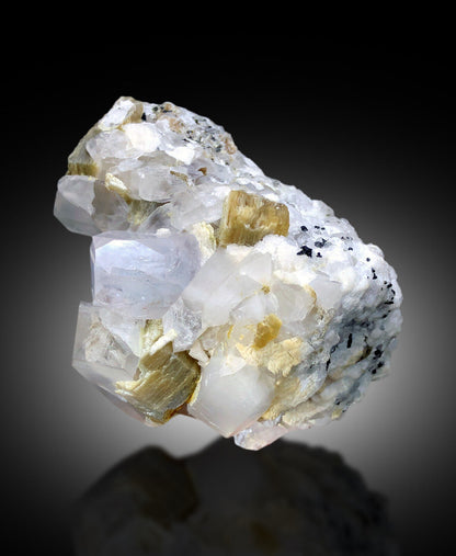 untreated Afghan beryl crystal association
fine geological specimen with bicolor crystal zoning