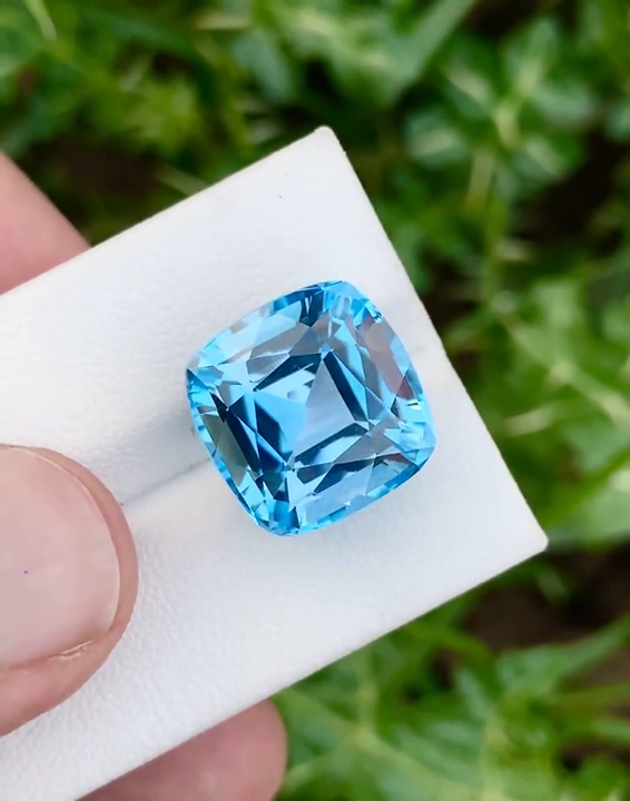 Swiss Blue Topaz, 11.5 Ct Natural Swiss Blue Topaz, Loose Gemstone, Cushion Cut, Ring Size Jewelry Making Topaz, Loupe Clean Topaz